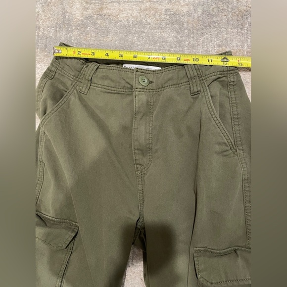Bershka Cargo Pants Wide Leg Drawstring Olive Green Size 4 Utility Y2K - Picture 7 of 8